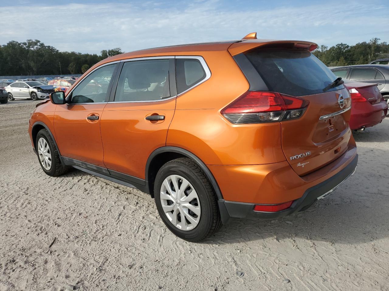 2017 NISSAN ROGUE S - Фото 2