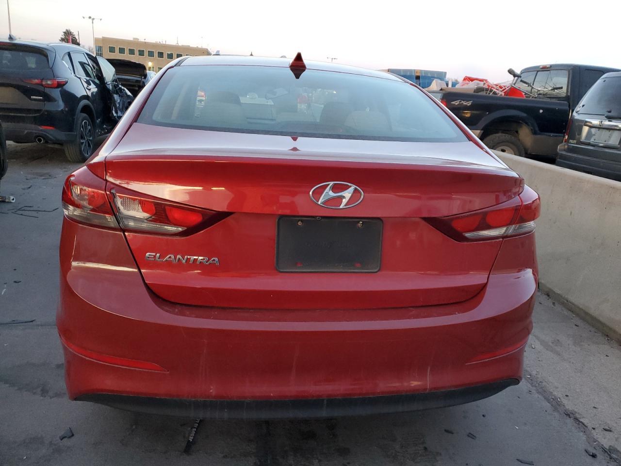 2017 HYUNDAI ELANTRA SE - Фото 6