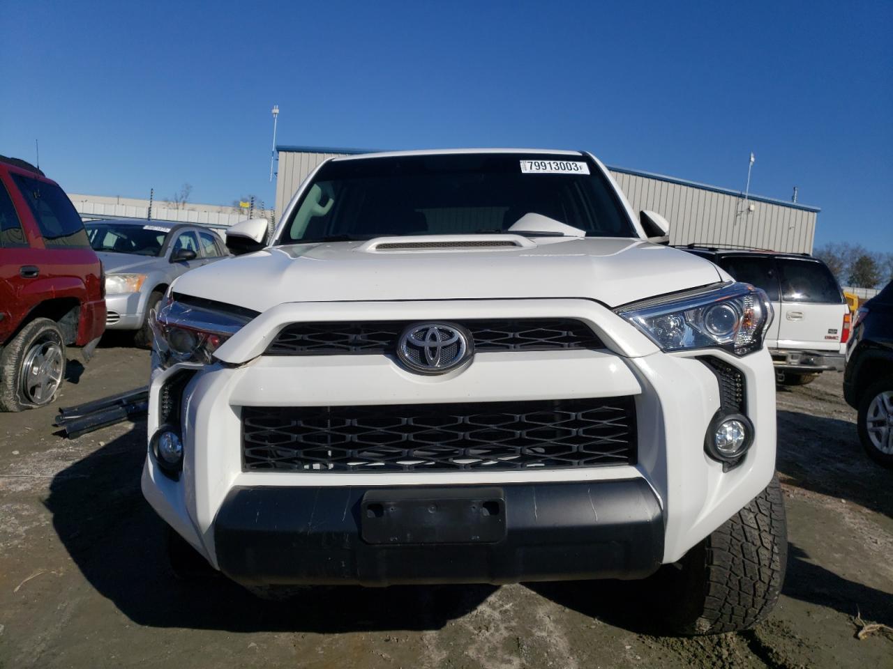 2018 TOYOTA 4RUNNER SR - Фото 5