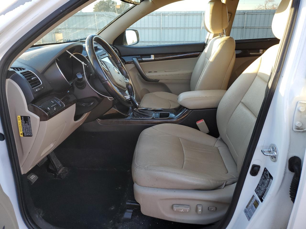 2014 KIA SORENTO LX - Фото 7