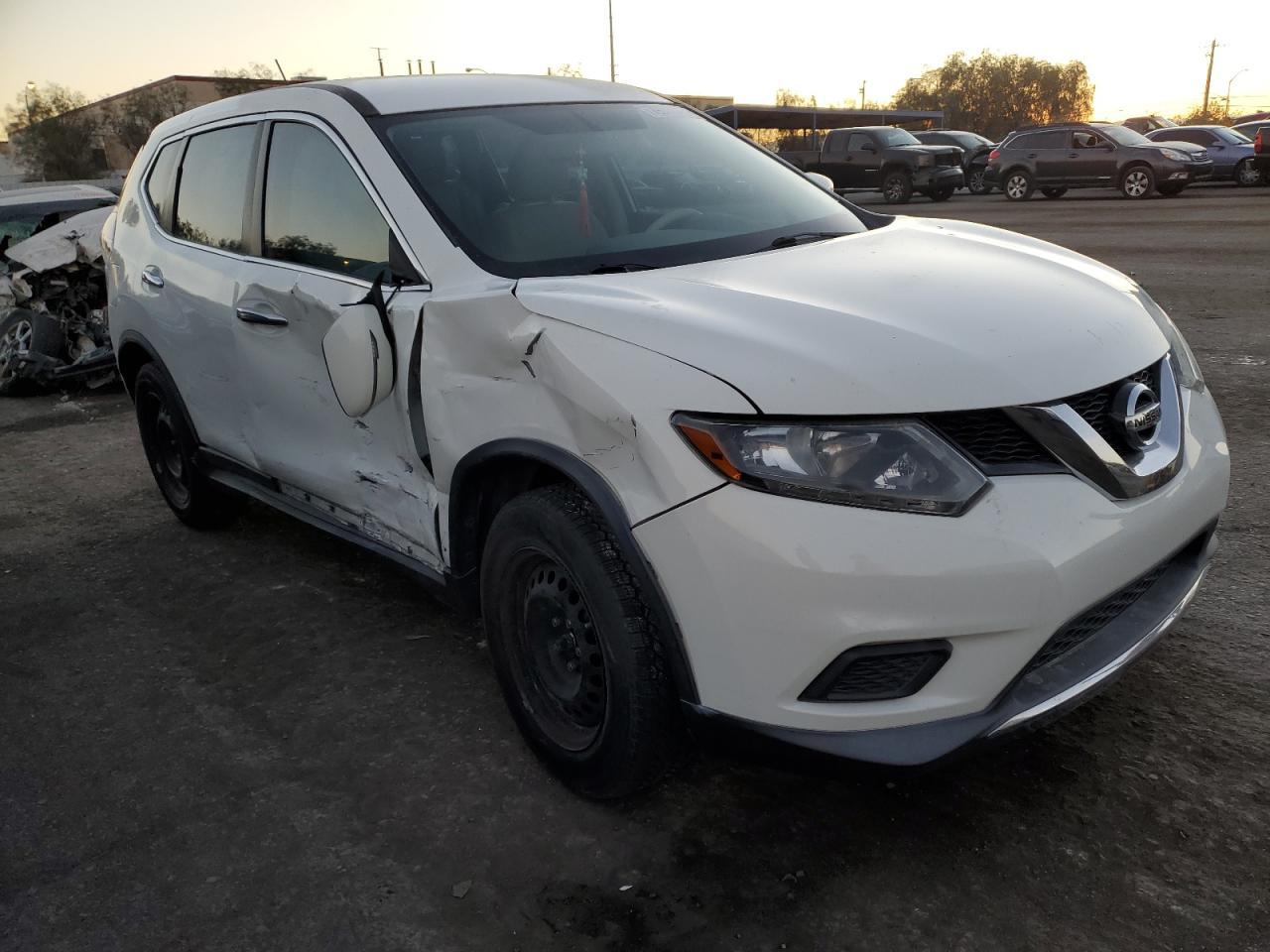 2015 NISSAN ROGUE S - Image 4