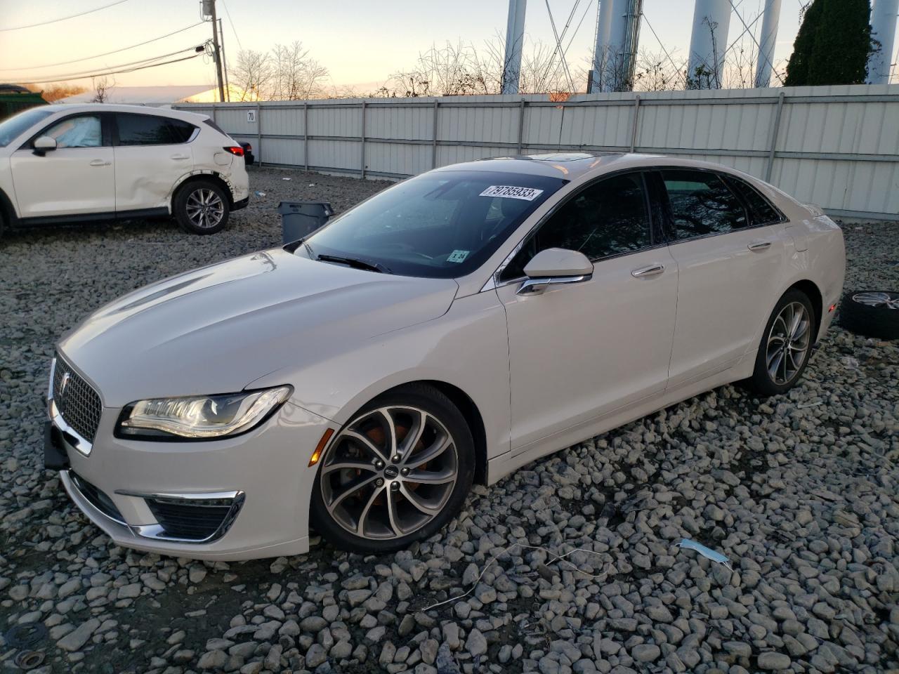 2019 LINCOLN MKZ RESERV car image