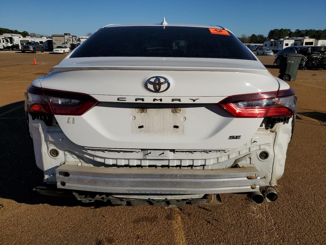2021 TOYOTA CAMRY SE - Image 6