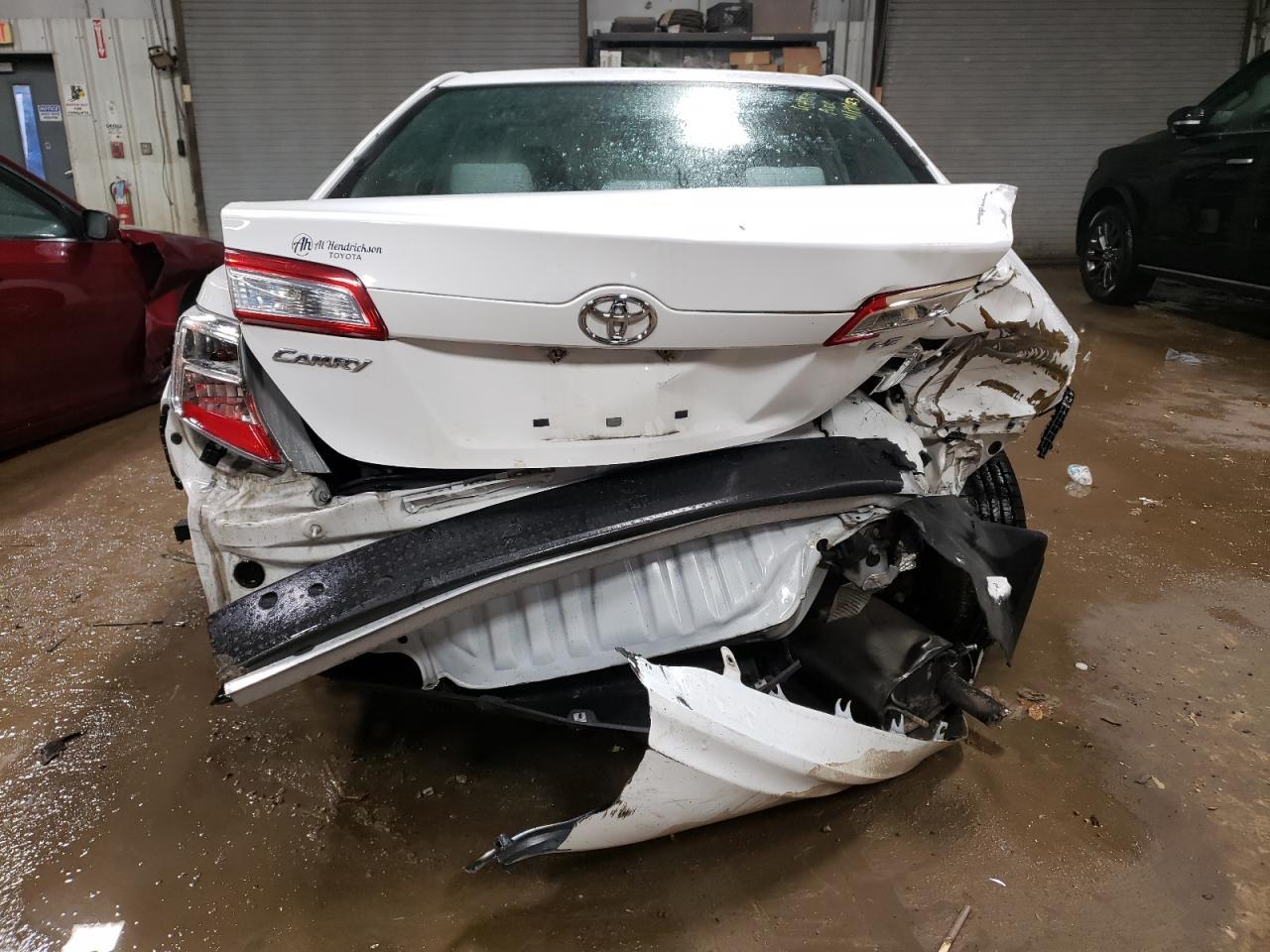 2014 TOYOTA CAMRY L - Image 6