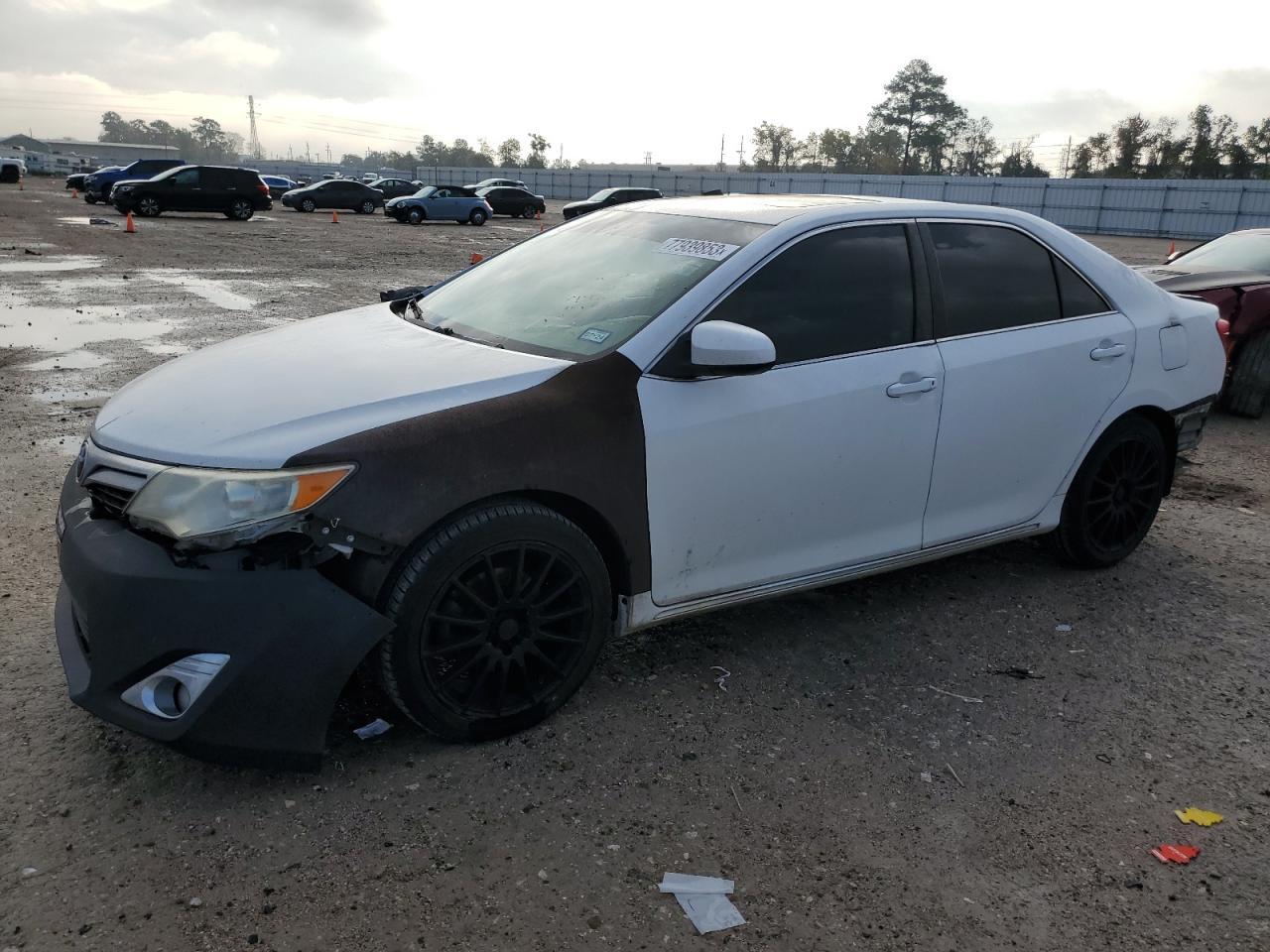 2014 TOYOTA CAMRY L