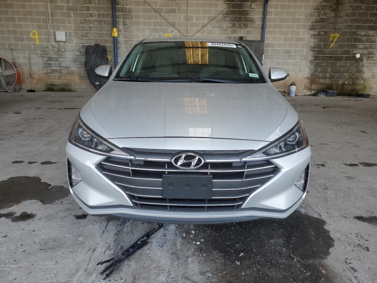 2019 HYUNDAI ELANTRA SE - Фото 5