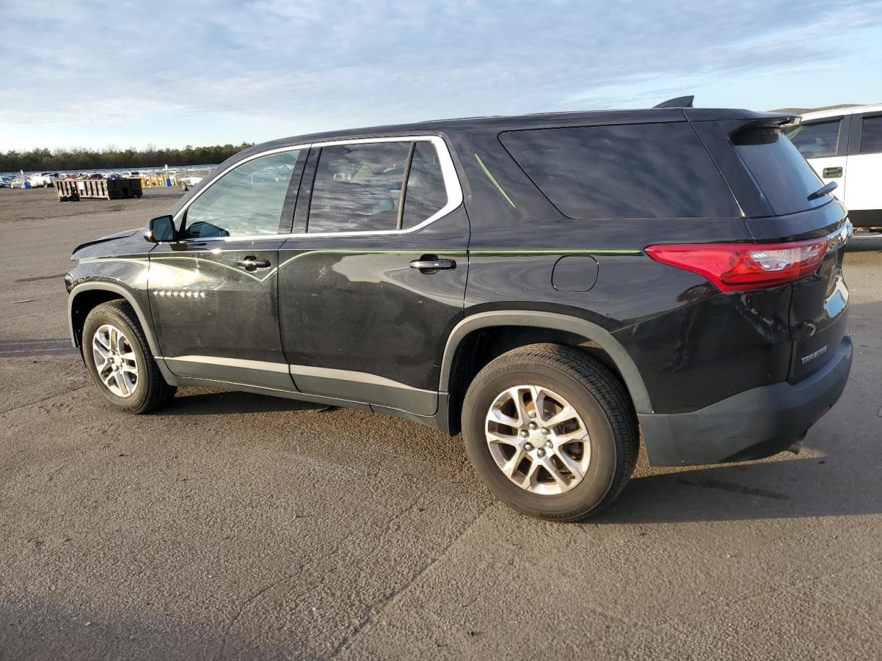 2018 CHEVROLET TRAVERSE L - Фото 2