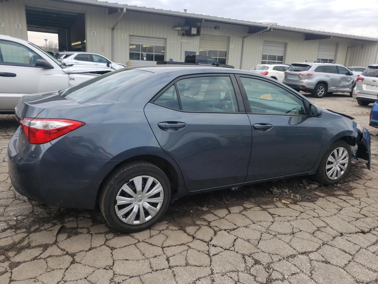 2015 TOYOTA COROLLA L - Image 3