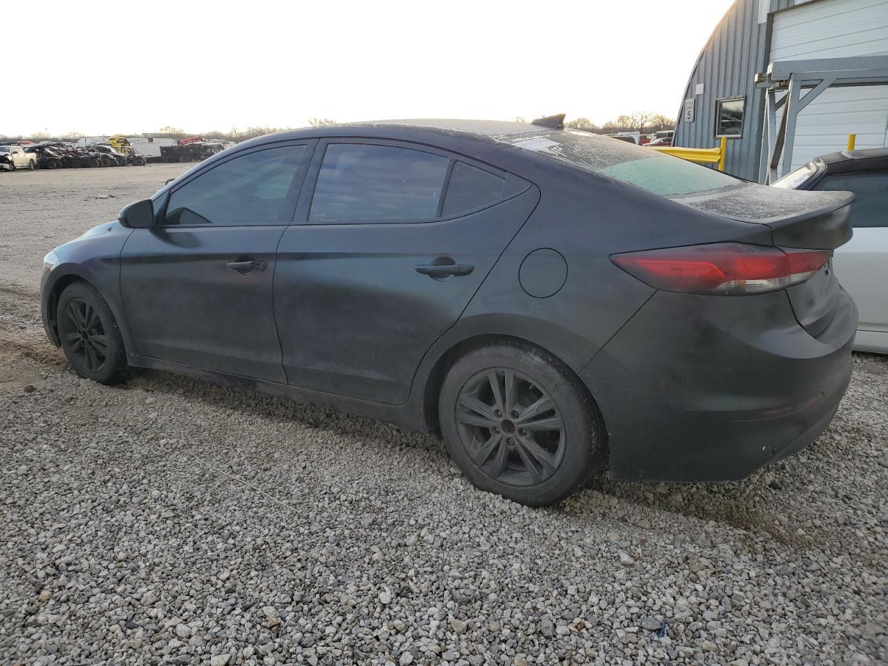 2017 HYUNDAI ELANTRA SE - Фото 2
