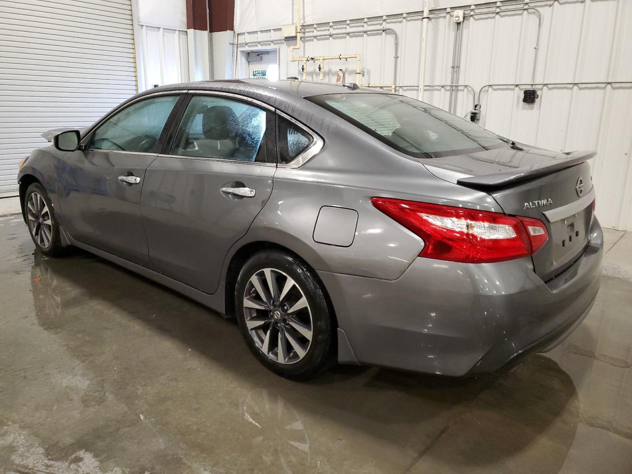 2017 NISSAN ALTIMA 2.5 - Image 2