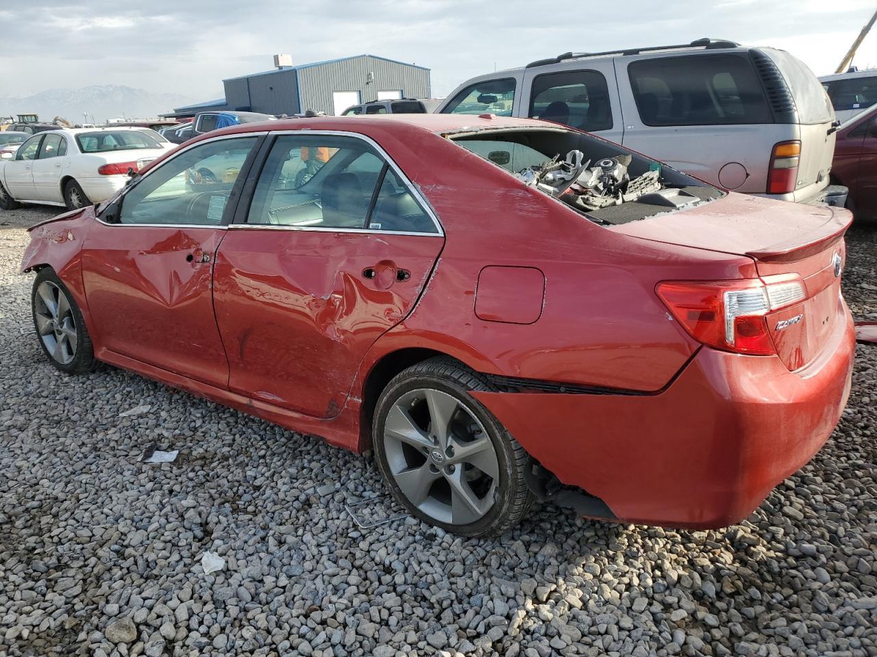 2012 TOYOTA CAMRY BASE - Фото 2