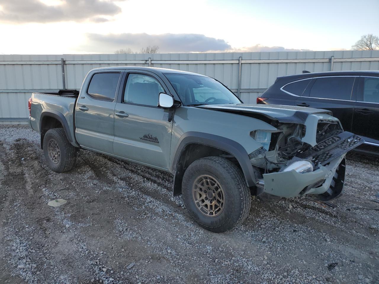 2023 TOYOTA TACOMA DOU - Фото 4