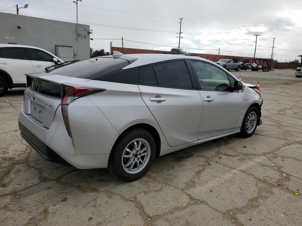 2016 TOYOTA PRIUS - Image 3