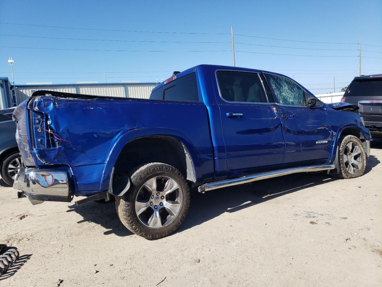 2019 RAM 1500 LARAM - Фото 3