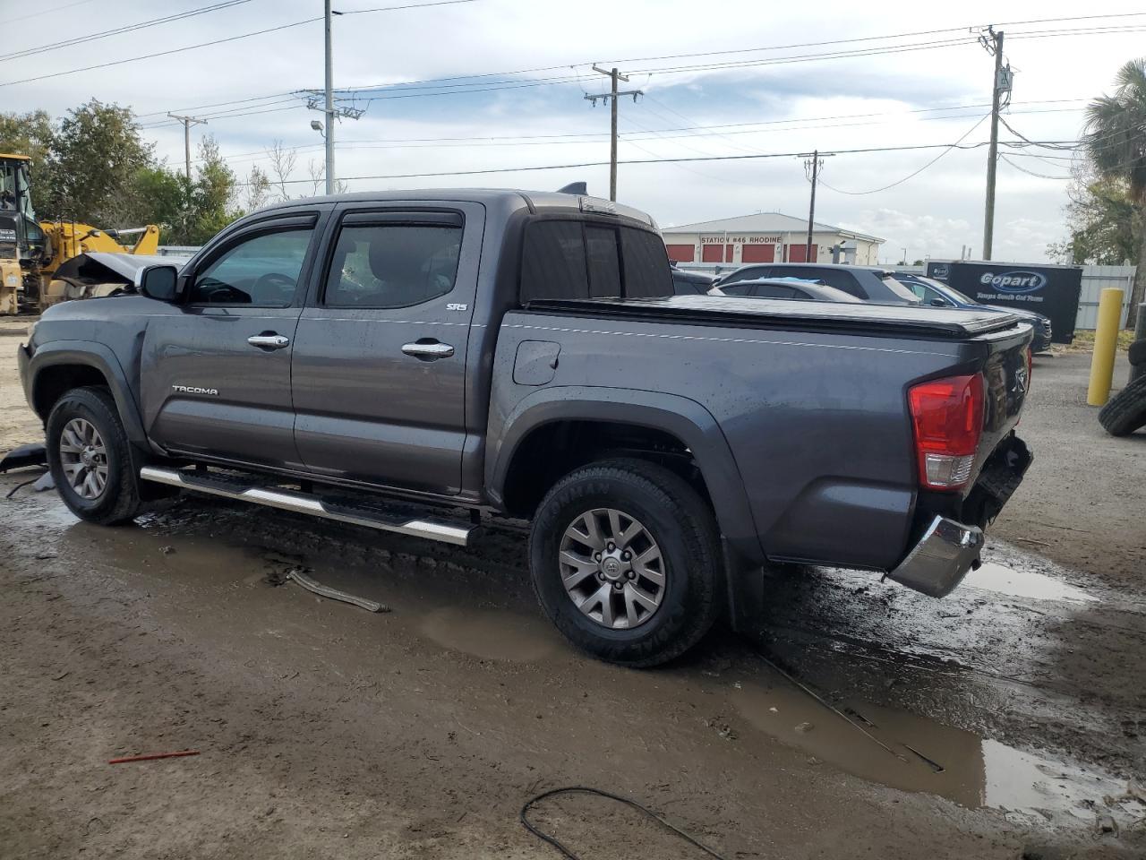 2017 TOYOTA TACOMA DOU - Фото 2