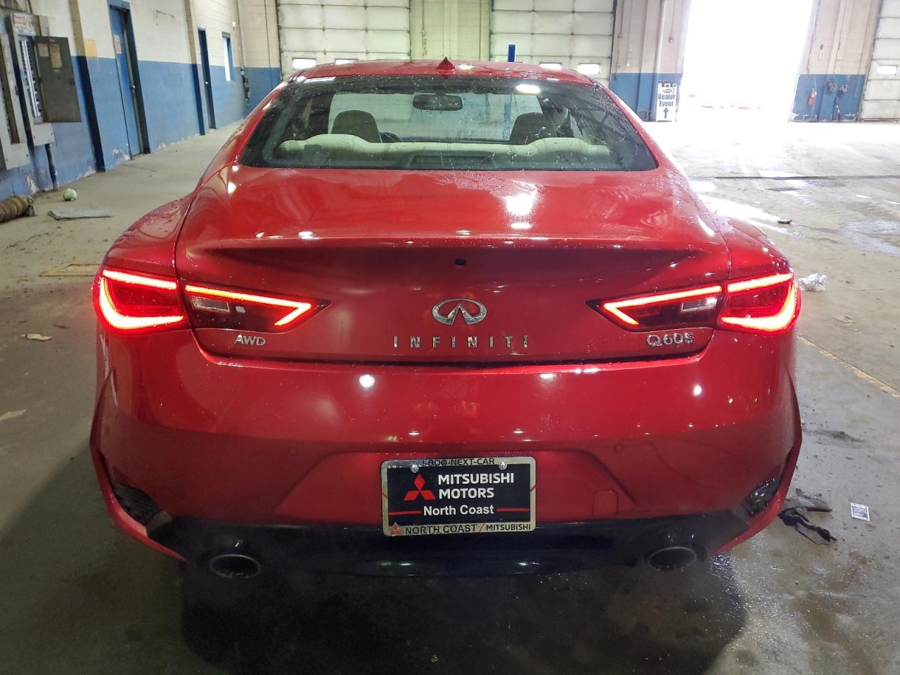 2017 INFINITI Q60 RED SP - Image 6