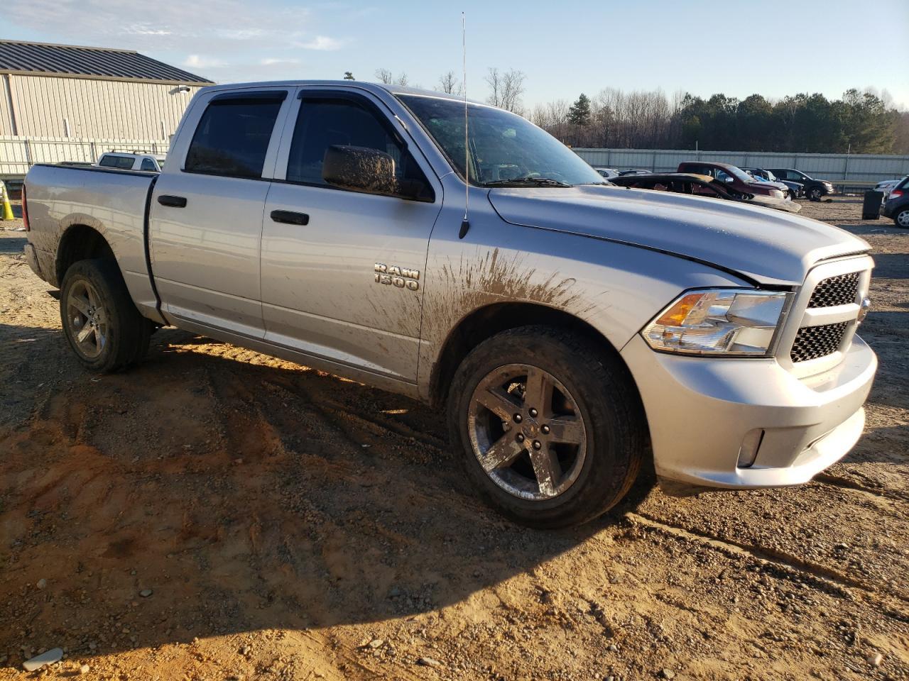 2017 RAM 1500 ST - Фото 4