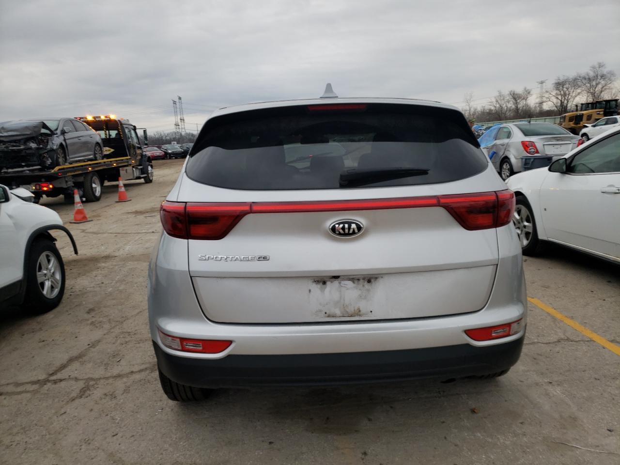 2017 KIA SPORTAGE L - Image 6