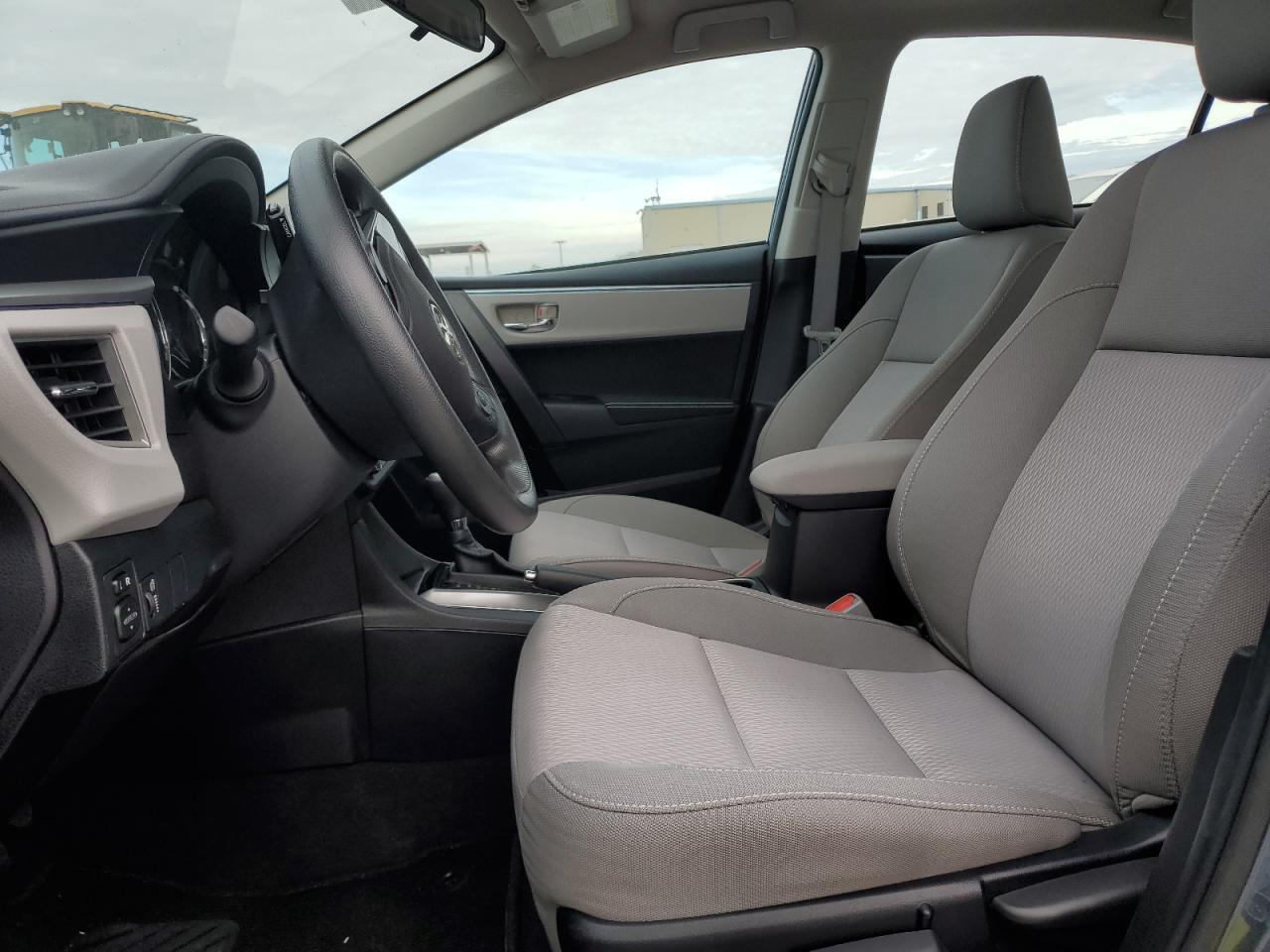 2015 TOYOTA COROLLA L - Фото 7