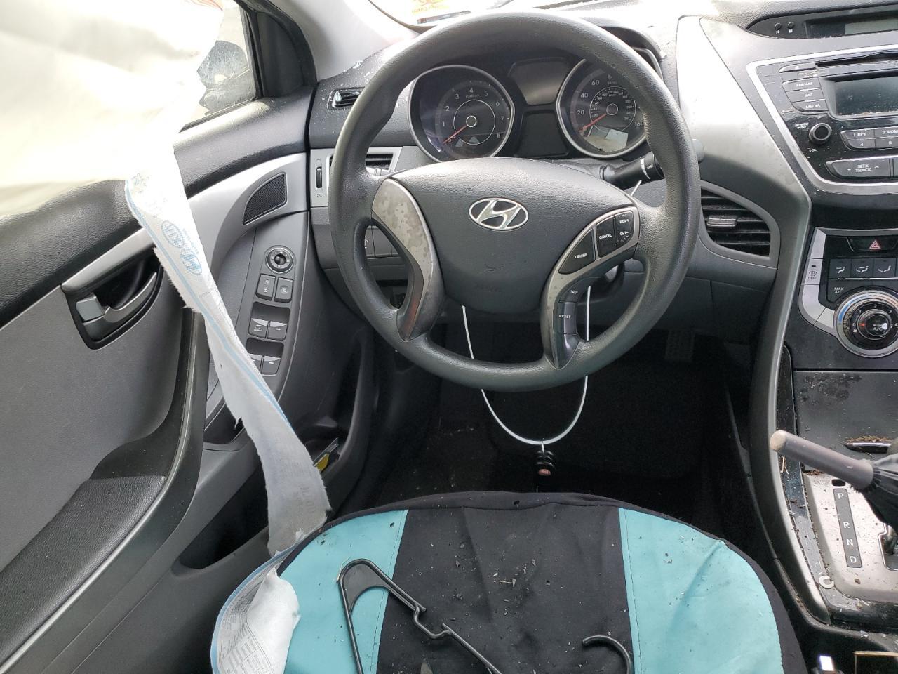 2013 HYUNDAI ELANTRA GL - Image 7