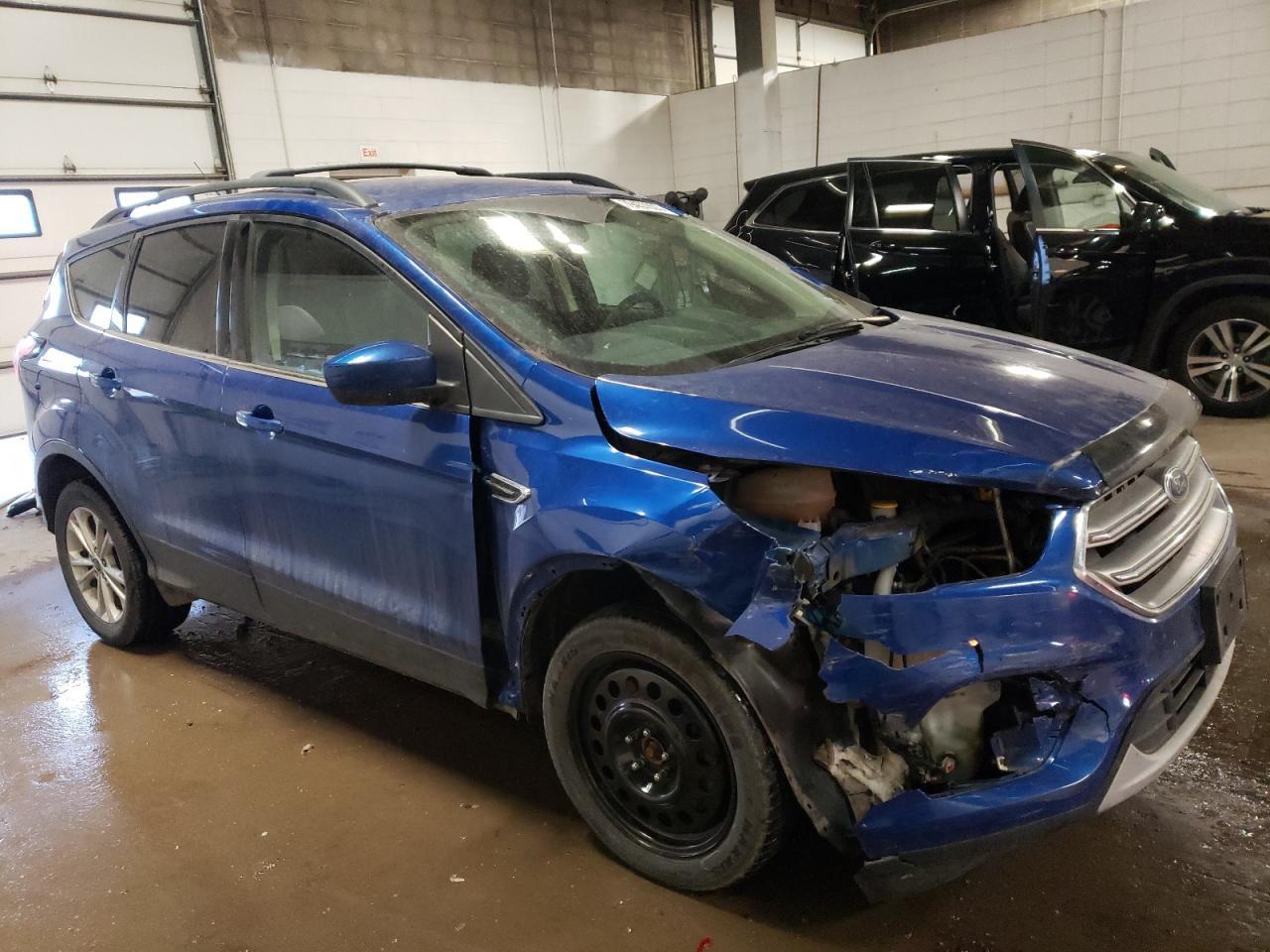 2017 FORD ESCAPE SE - Image 4