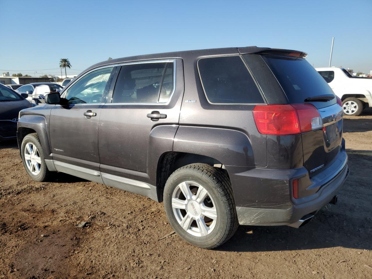 2016 GMC TERRAIN SL - Image 2