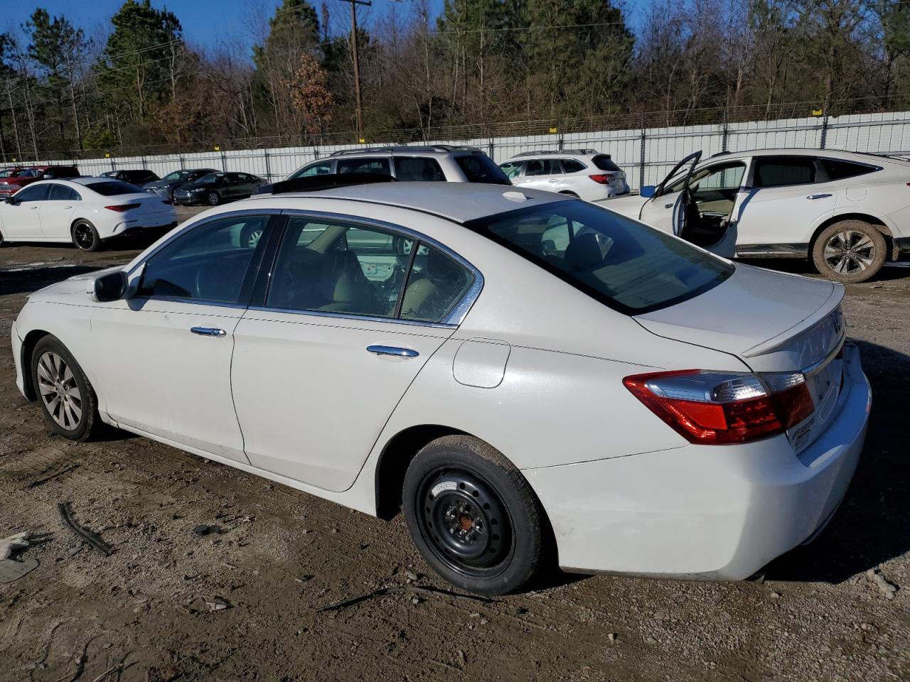 2015 HONDA ACCORD EXL - Image 2