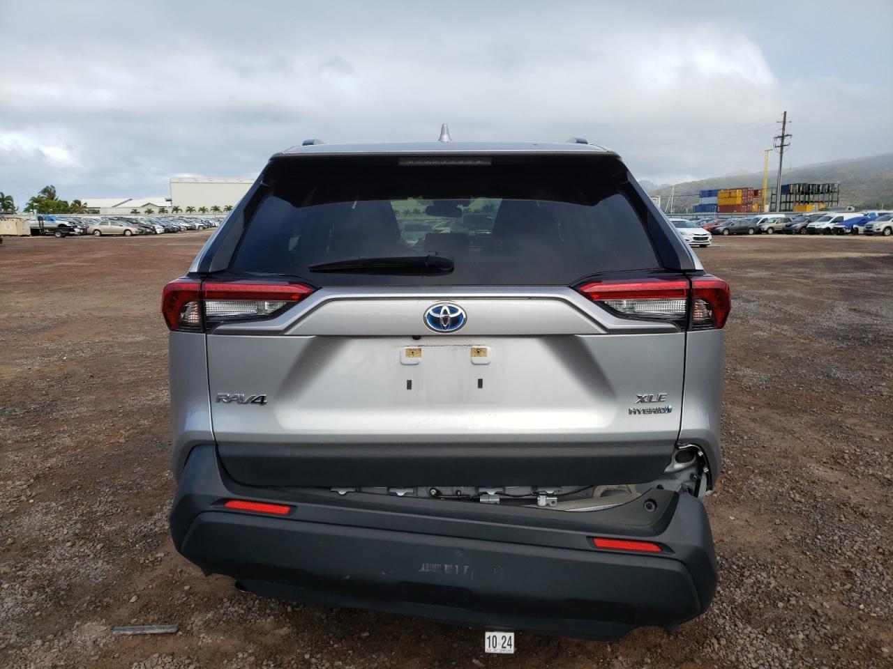 2020 TOYOTA RAV4 XLE - Фото 6