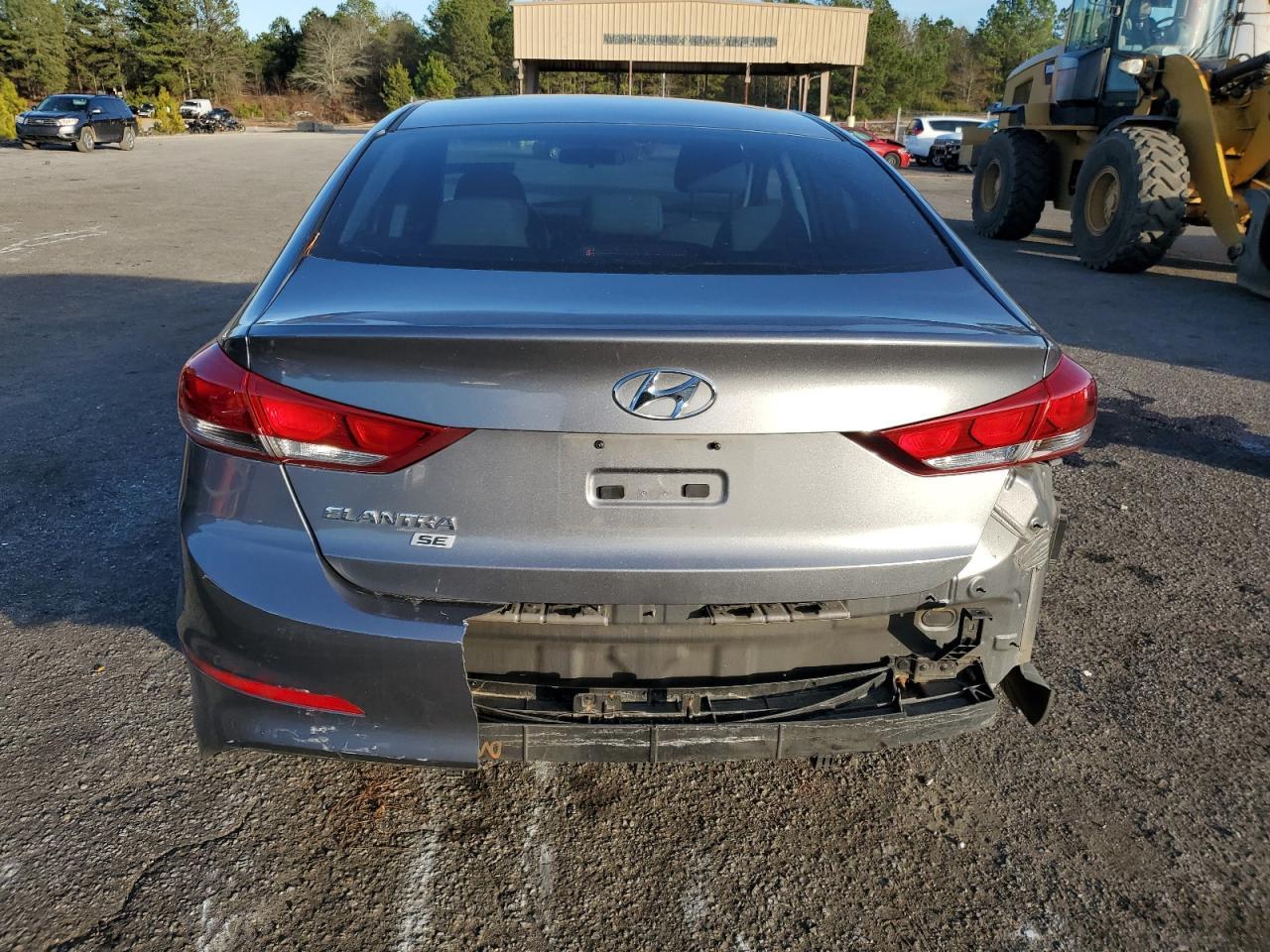 2018 HYUNDAI ELANTRA SE - Фото 6