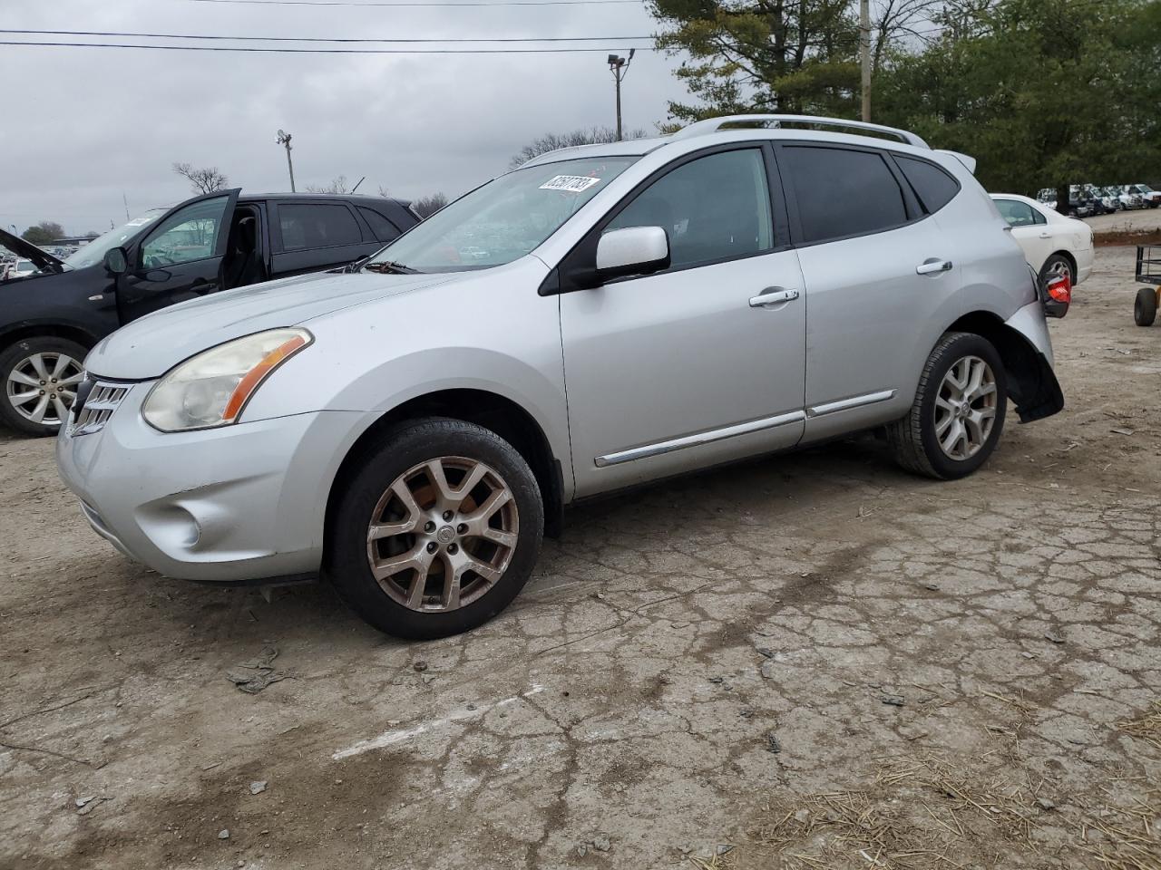 2013 NISSAN ROGUE S