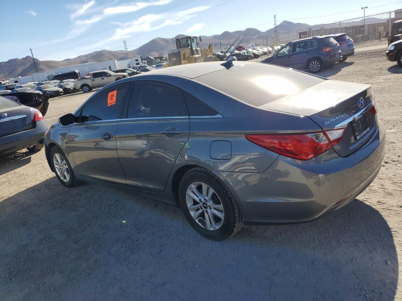 2013 HYUNDAI SONATA GLS - Image 2