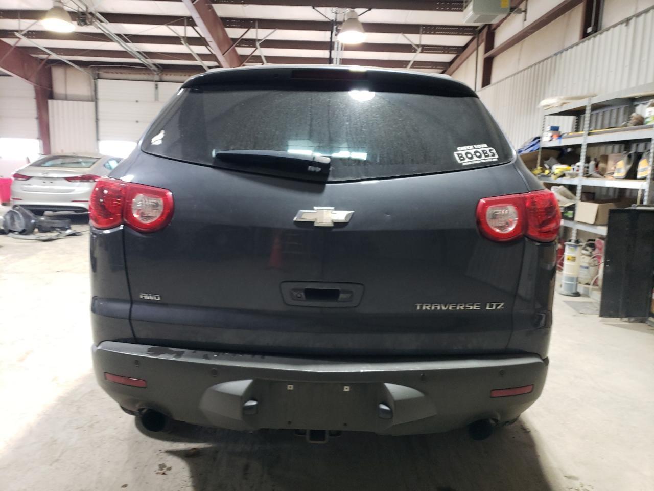 2012 CHEVROLET TRAVERSE L - Фото 6