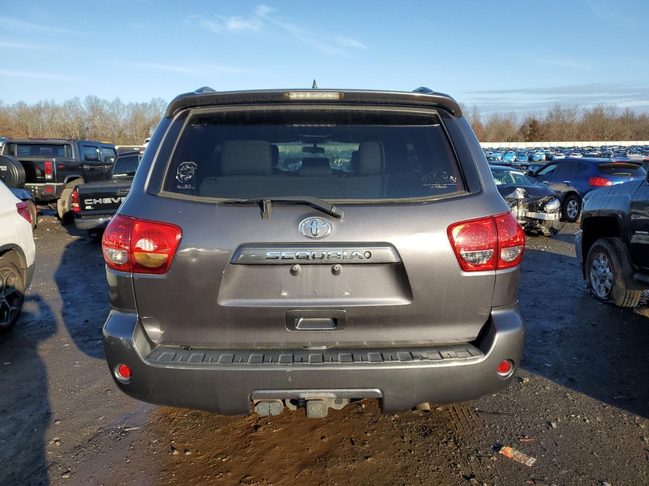 2012 TOYOTA SEQUOIA SR - Image 6