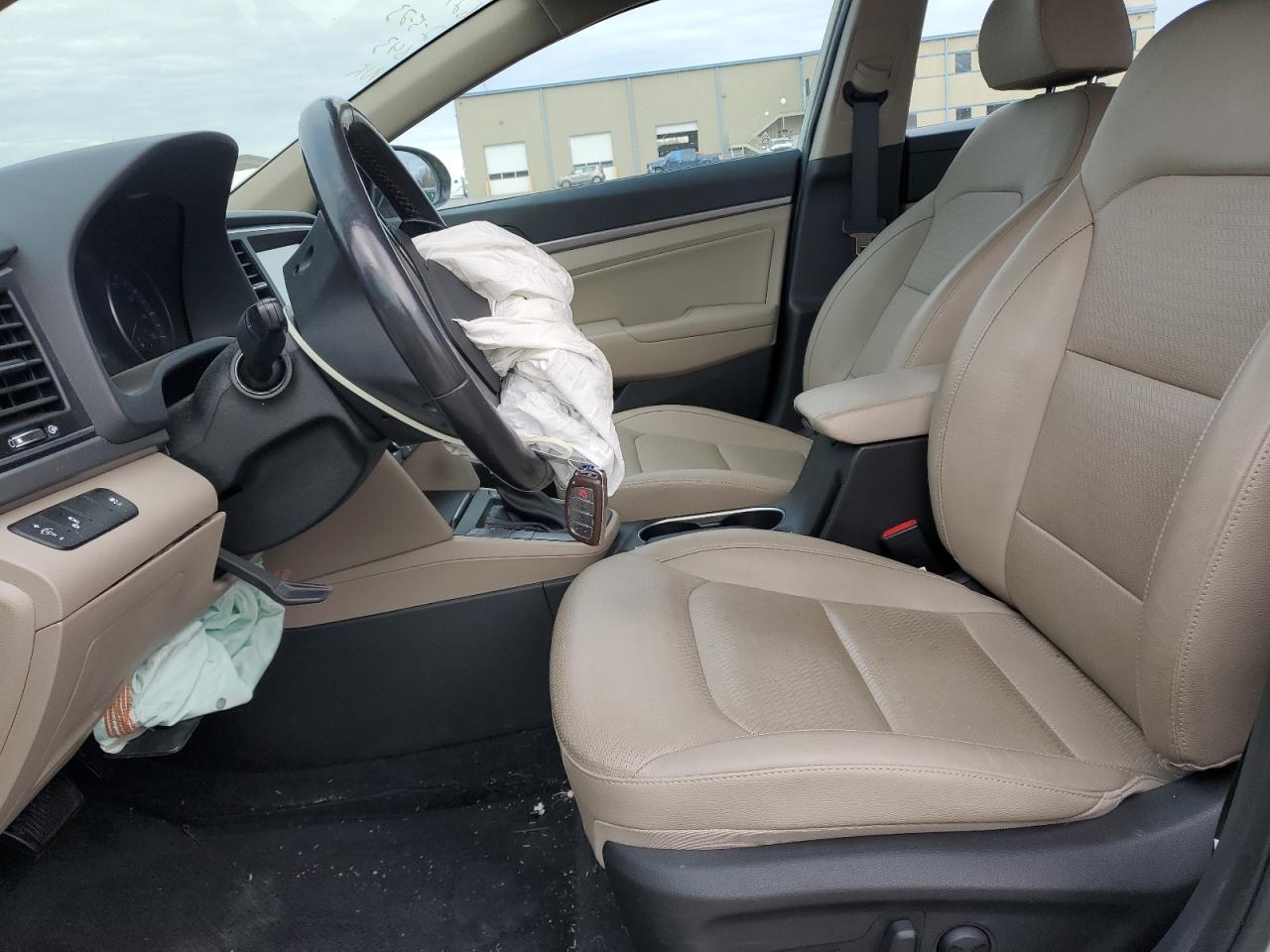 2017 HYUNDAI ELANTRA SE - Фото 7