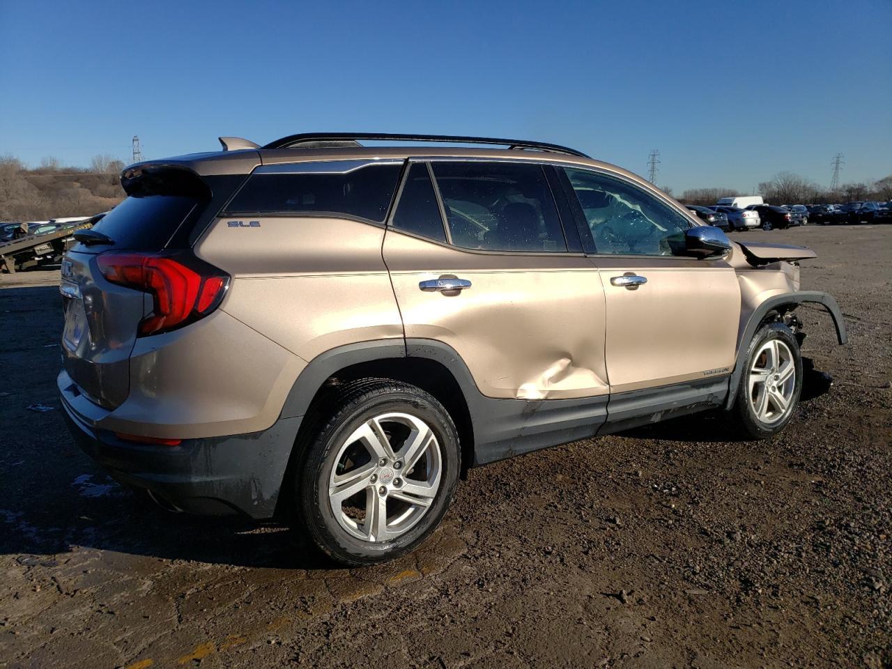 2018 GMC TERRAIN SL - Image 3