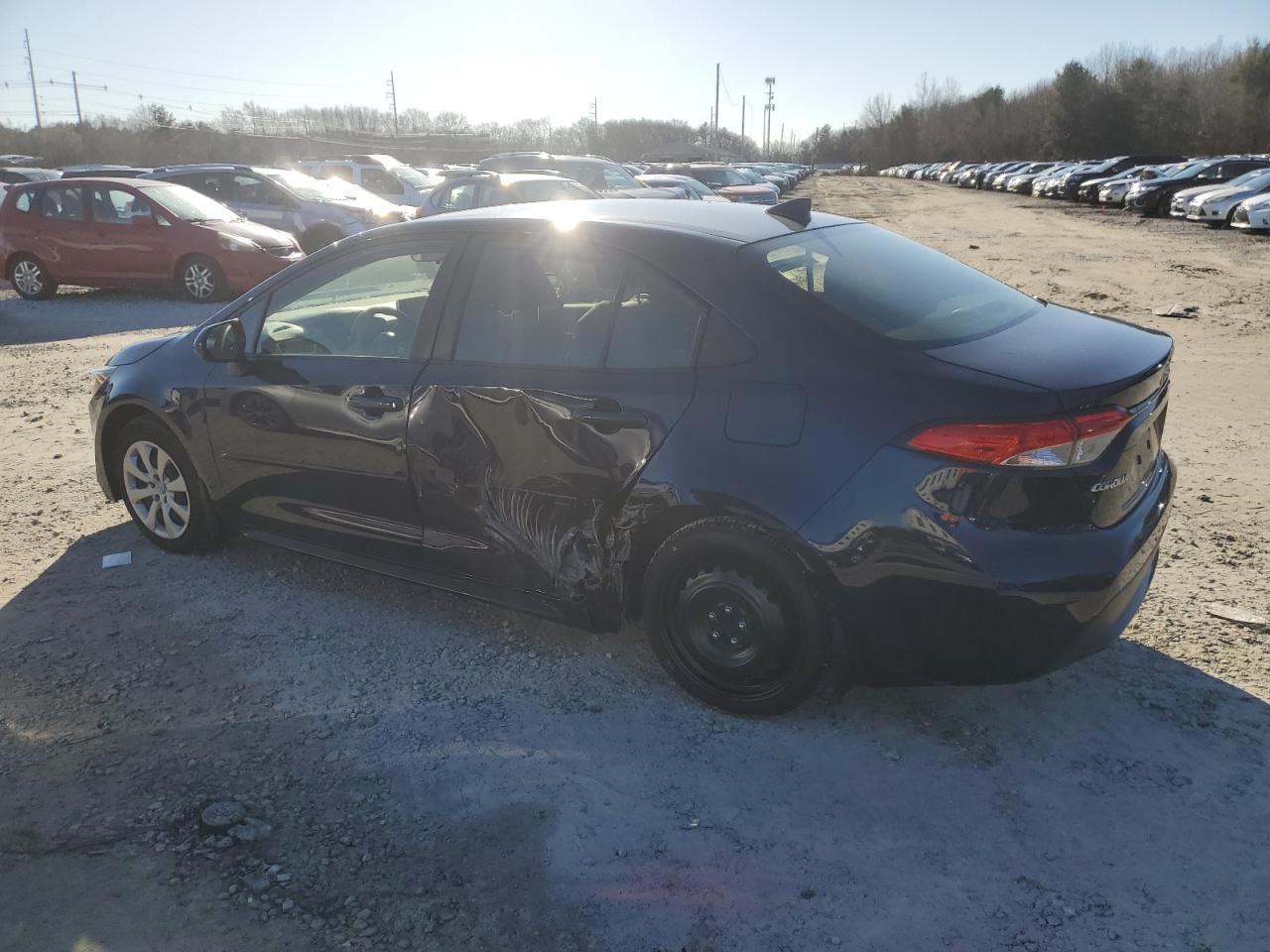 2021 TOYOTA COROLLA LE - Фото 2
