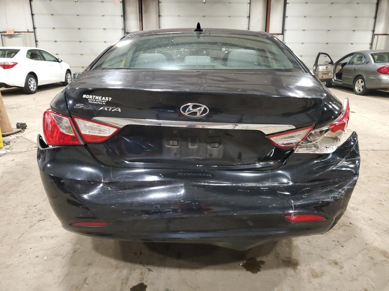 2011 HYUNDAI SONATA GLS - Image 6