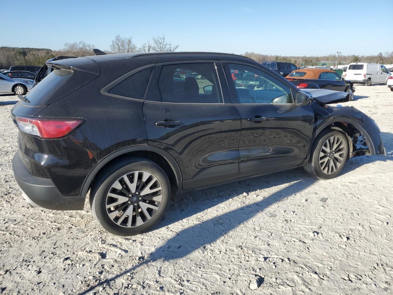 2020 FORD ESCAPE SE - Image 3