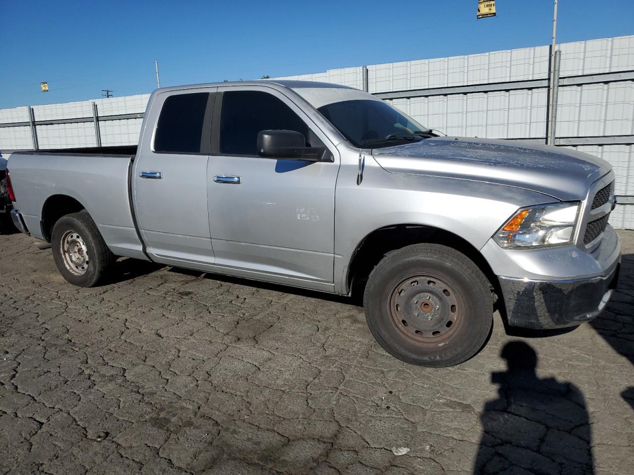 2015 RAM 1500 SLT - Фото 4