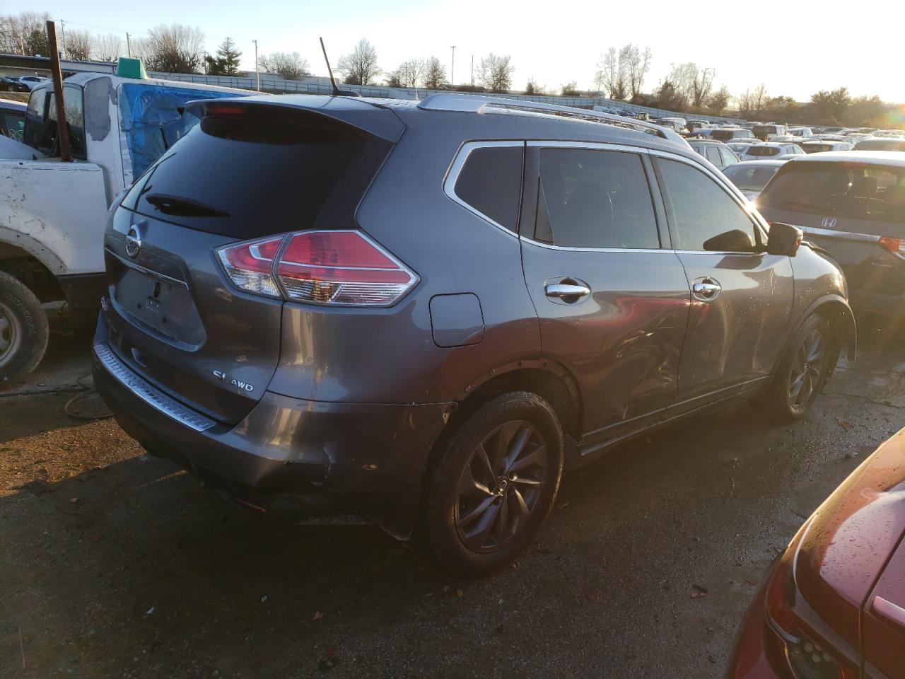 2016 NISSAN ROGUE S - Image 3