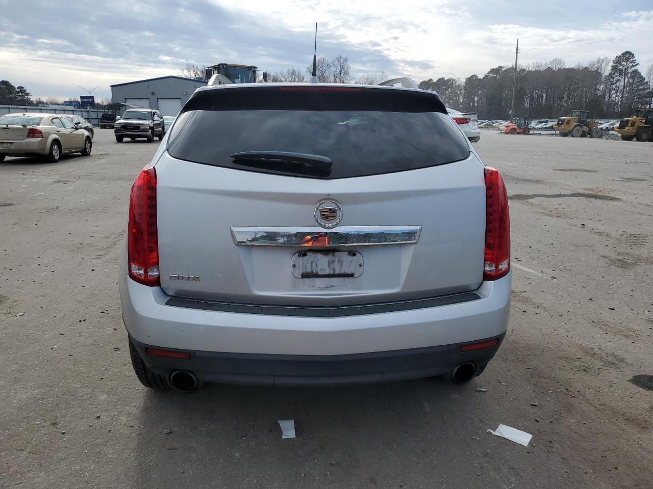 2011 CADILLAC SRX - Image 6