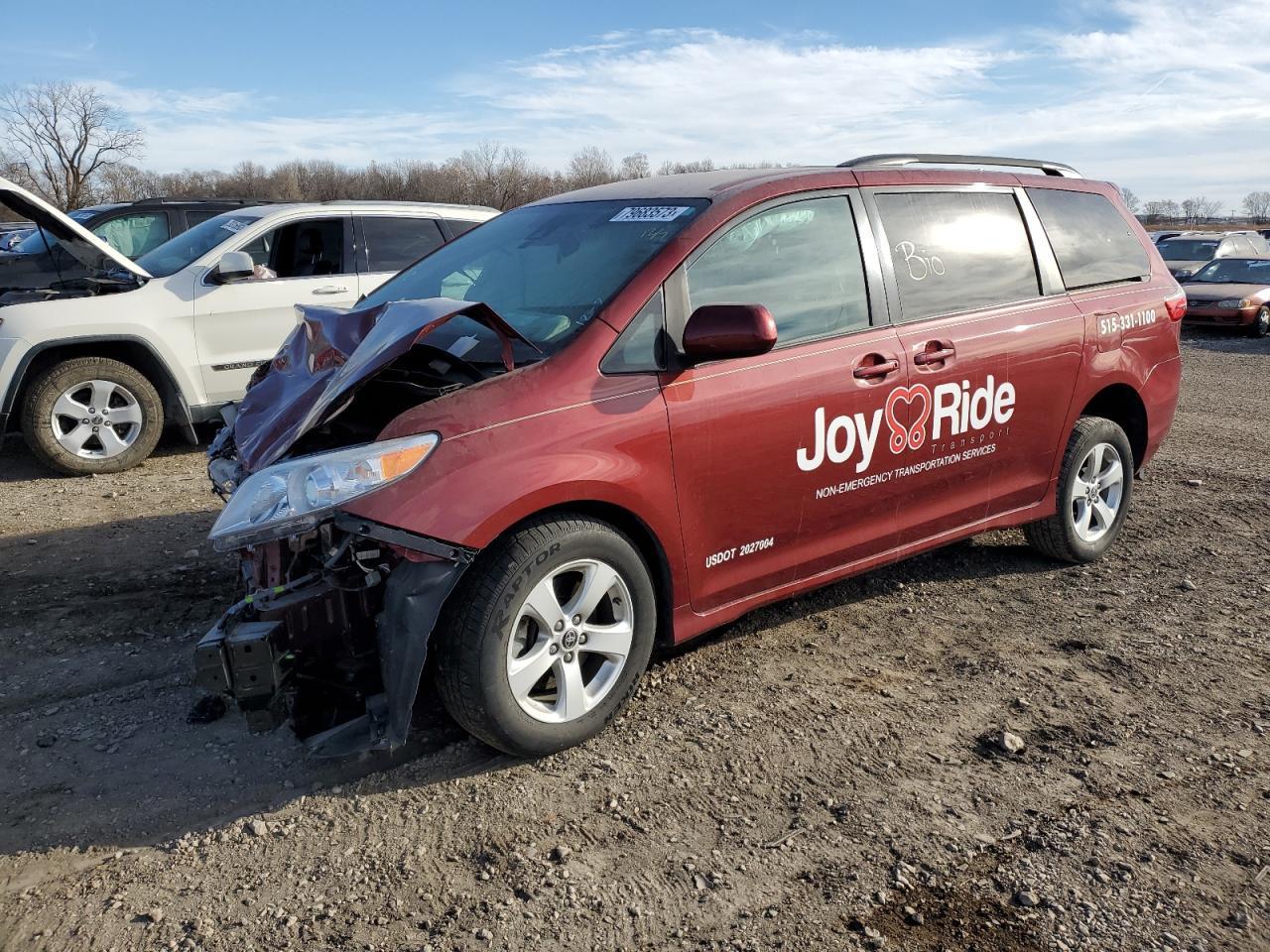 2020 TOYOTA SIENNA LE