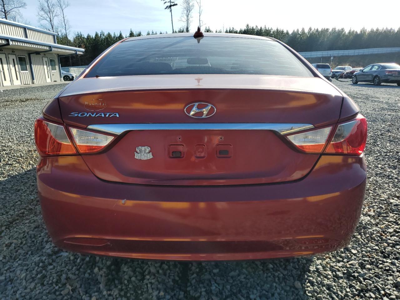 2011 HYUNDAI SONATA GLS - Image 6