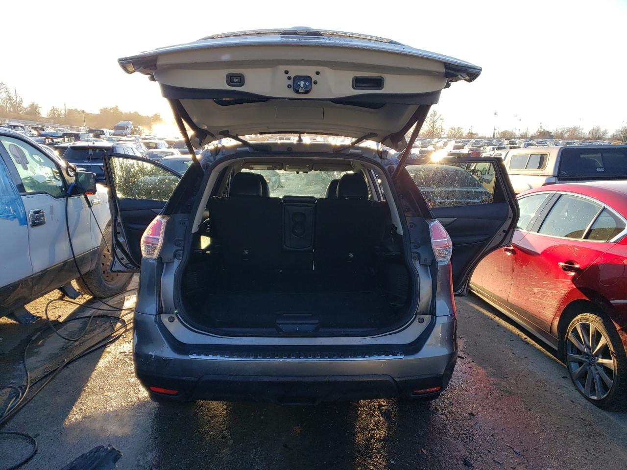 2016 NISSAN ROGUE S - Image 6