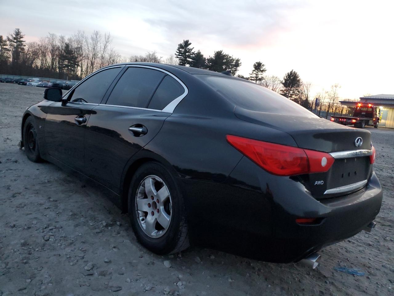 2015 INFINITI Q50 BASE - Image 2