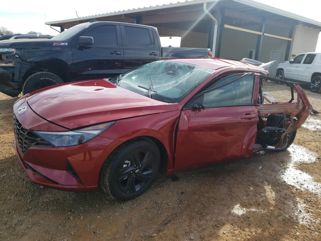 2023 HYUNDAI ELANTRA SE