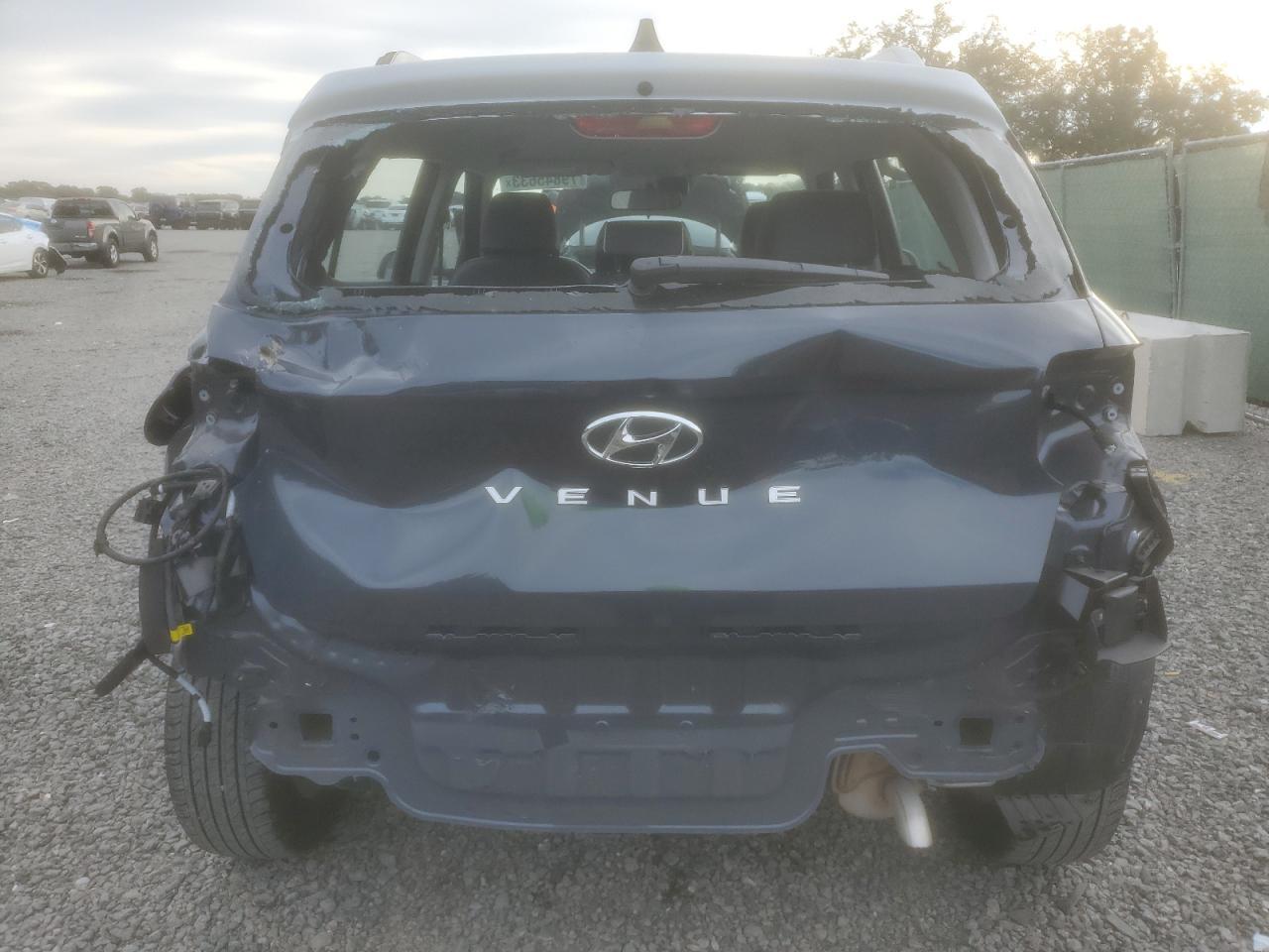 2022 HYUNDAI VENUE SEL - Фото 6