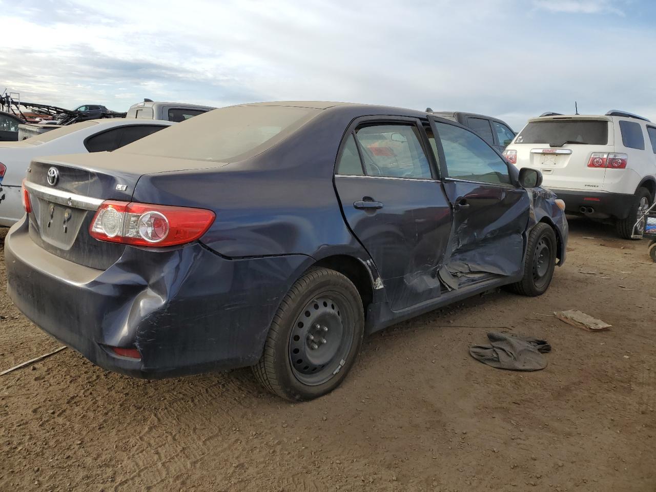 2013 TOYOTA COROLLA BA - Фото 3
