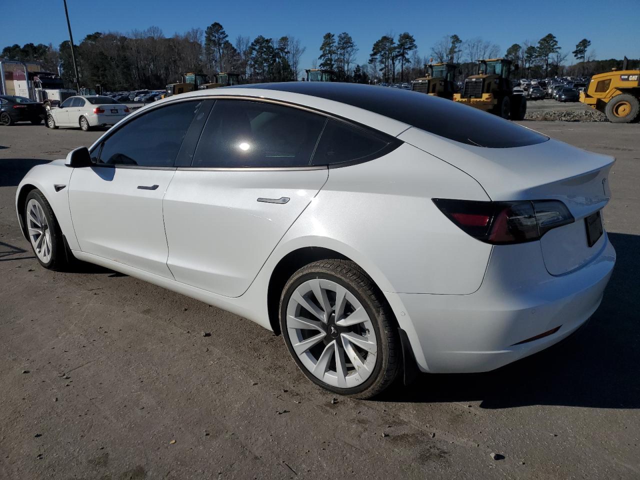 2022 TESLA MODEL 3 - Image 2