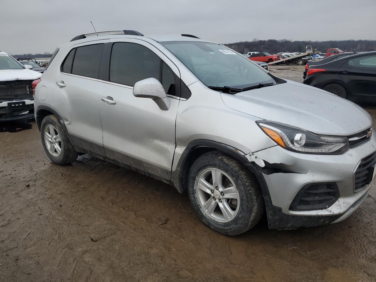 2018 CHEVROLET TRAX 1LT - Фото 4